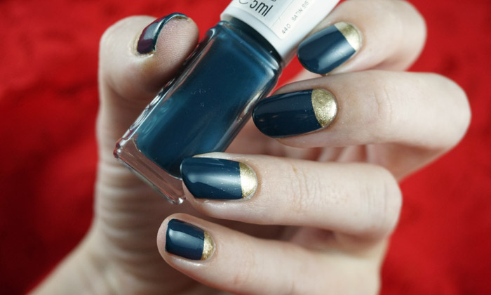 essie christmas nailart with Essie winter 2016 mini set