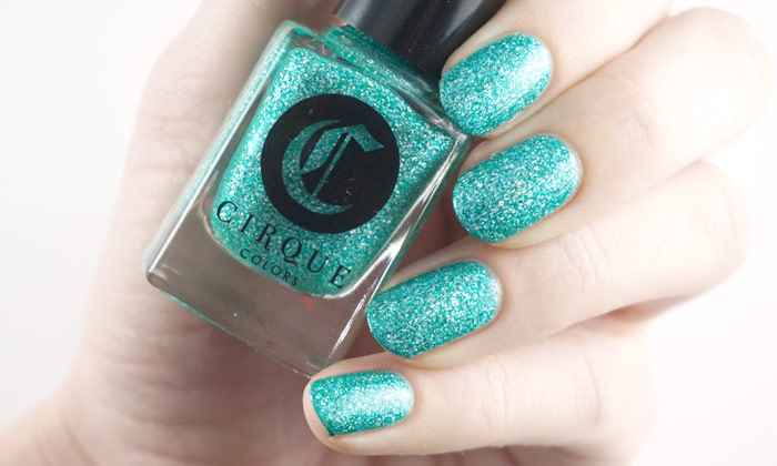 swatch of Cirque Colors Paraiba