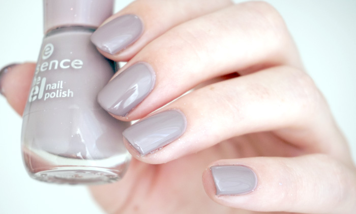 swatches of Essence tip top taupe from the gel nail polish collection