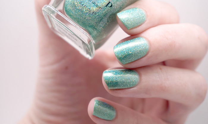 swatch of ilnp Bermuda breeze in artificial light