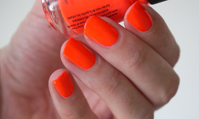 China glaze pool party