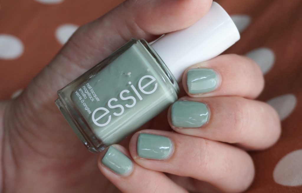 Swatches of Essie bon boyage spring 2018