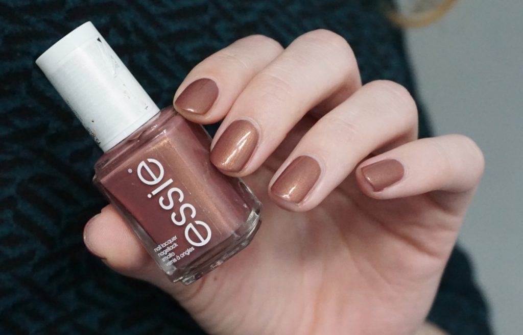 Essie – Teacup half full (Spring 2019)
