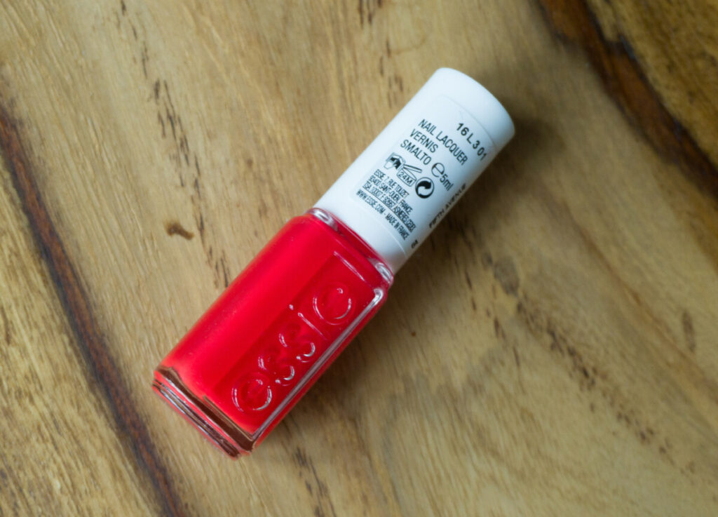 Swatches of Essie Fifth avenue (Core collection)